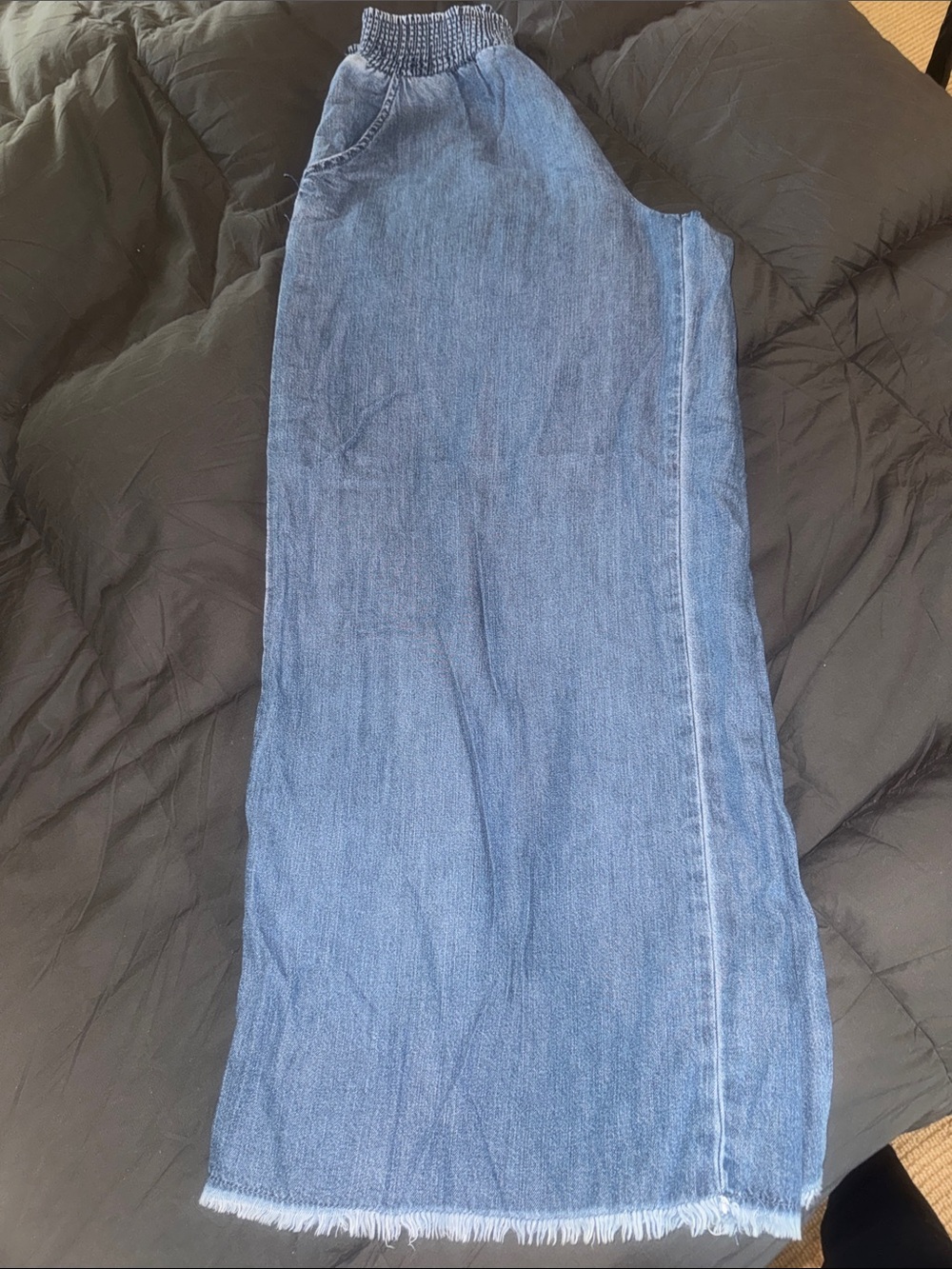 American Eagle Women’s Summer Lightweight Blue Denim Elastic Waist Jeans